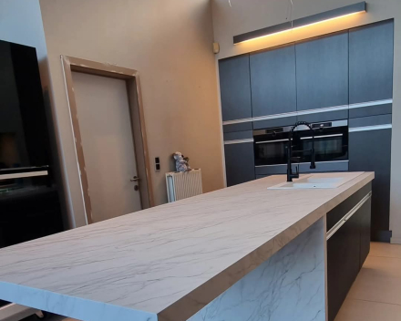 Interieurfolie / keukenwrap / traprenovatie